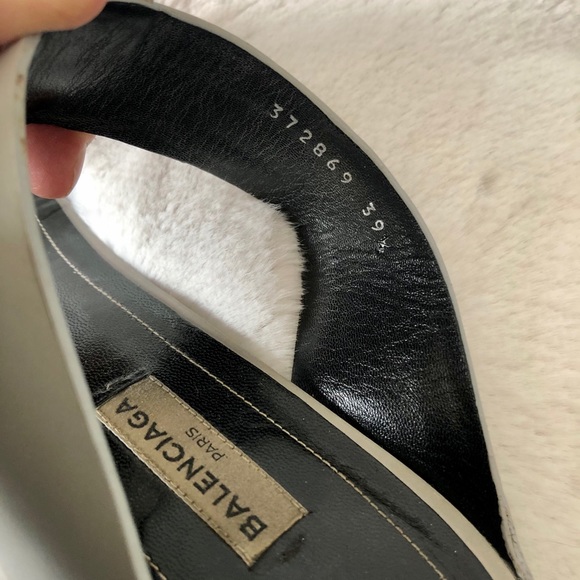 Balenciaga pearl gray studded flats - Picture 4 of 6